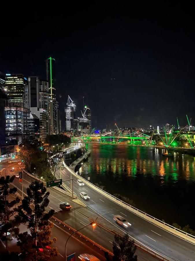 Brisbane Riverside Retreat Bagian luar foto